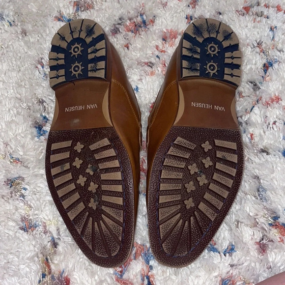 Van Heusen Dress Shoes - Picture 3 of 3